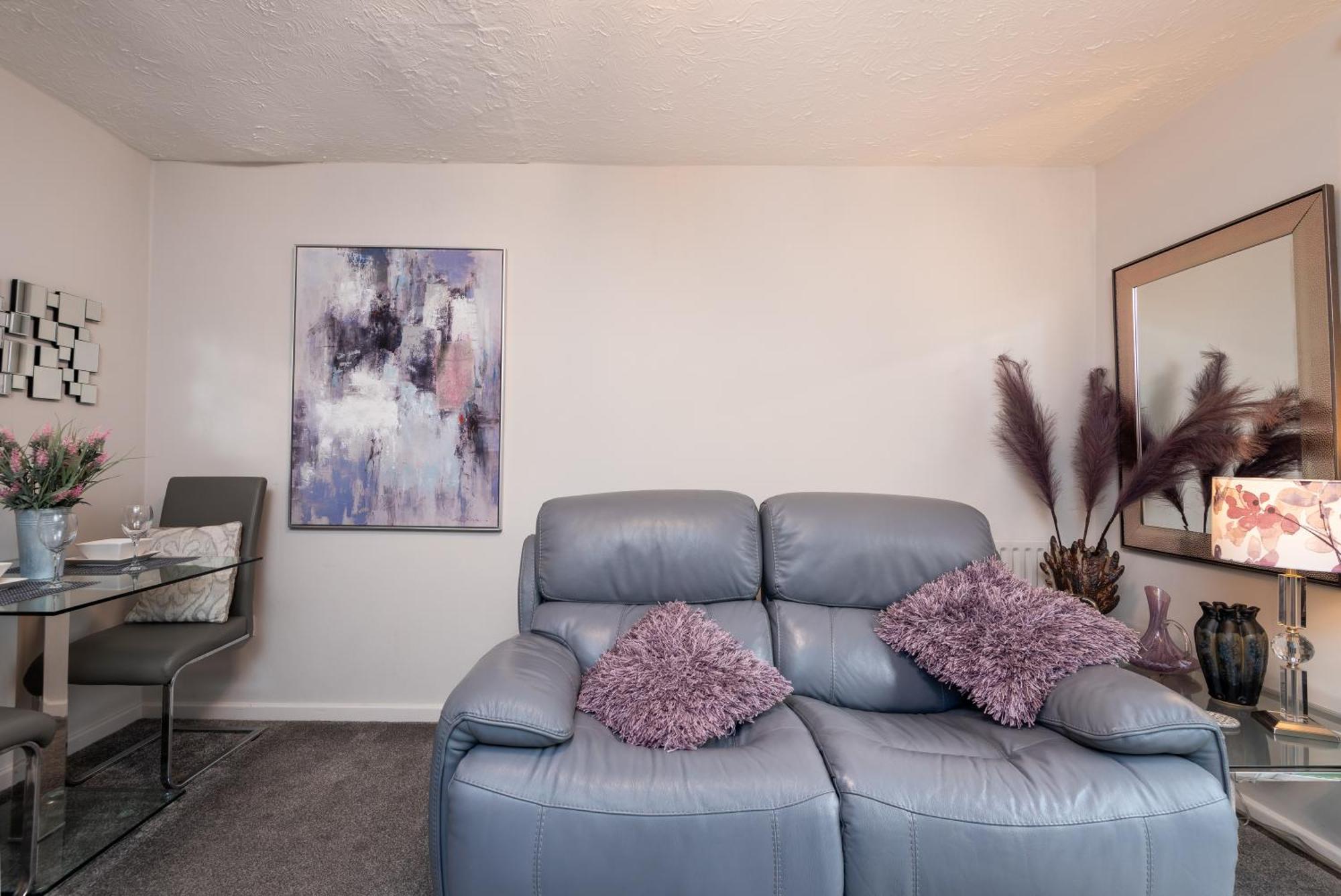 Worcester Fabulous Cherry Tree Mews Self Check In Dogs Welcome By Prior Arrangement , 2 Double Bedrooms ,Super Fast Wi-Fi, With Free Off Road Parking For 2 Vehicles Near Royal Hospital And Woodland Walks Kültér fotó