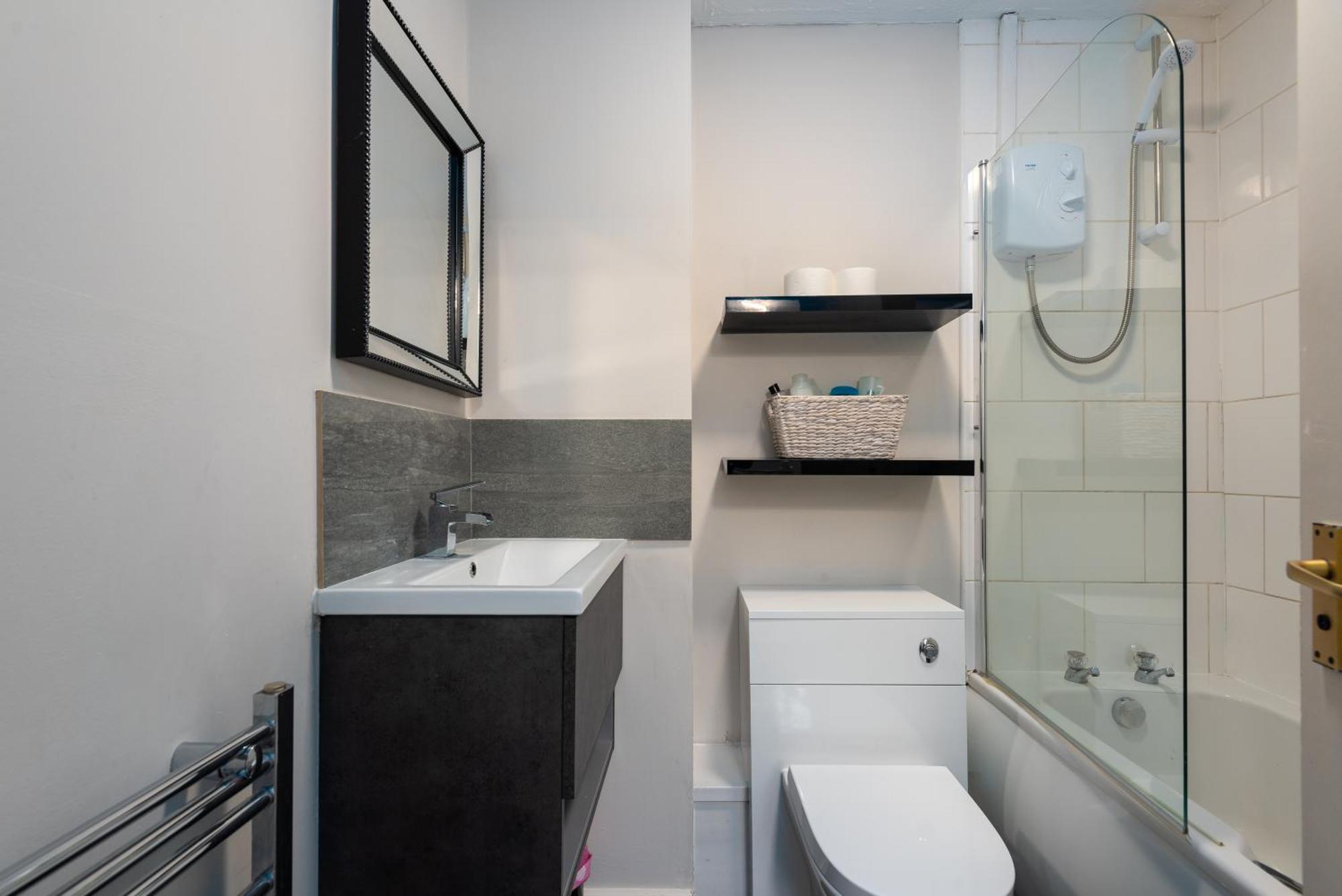 Worcester Fabulous Cherry Tree Mews Self Check In Dogs Welcome By Prior Arrangement , 2 Double Bedrooms ,Super Fast Wi-Fi, With Free Off Road Parking For 2 Vehicles Near Royal Hospital And Woodland Walks Kültér fotó