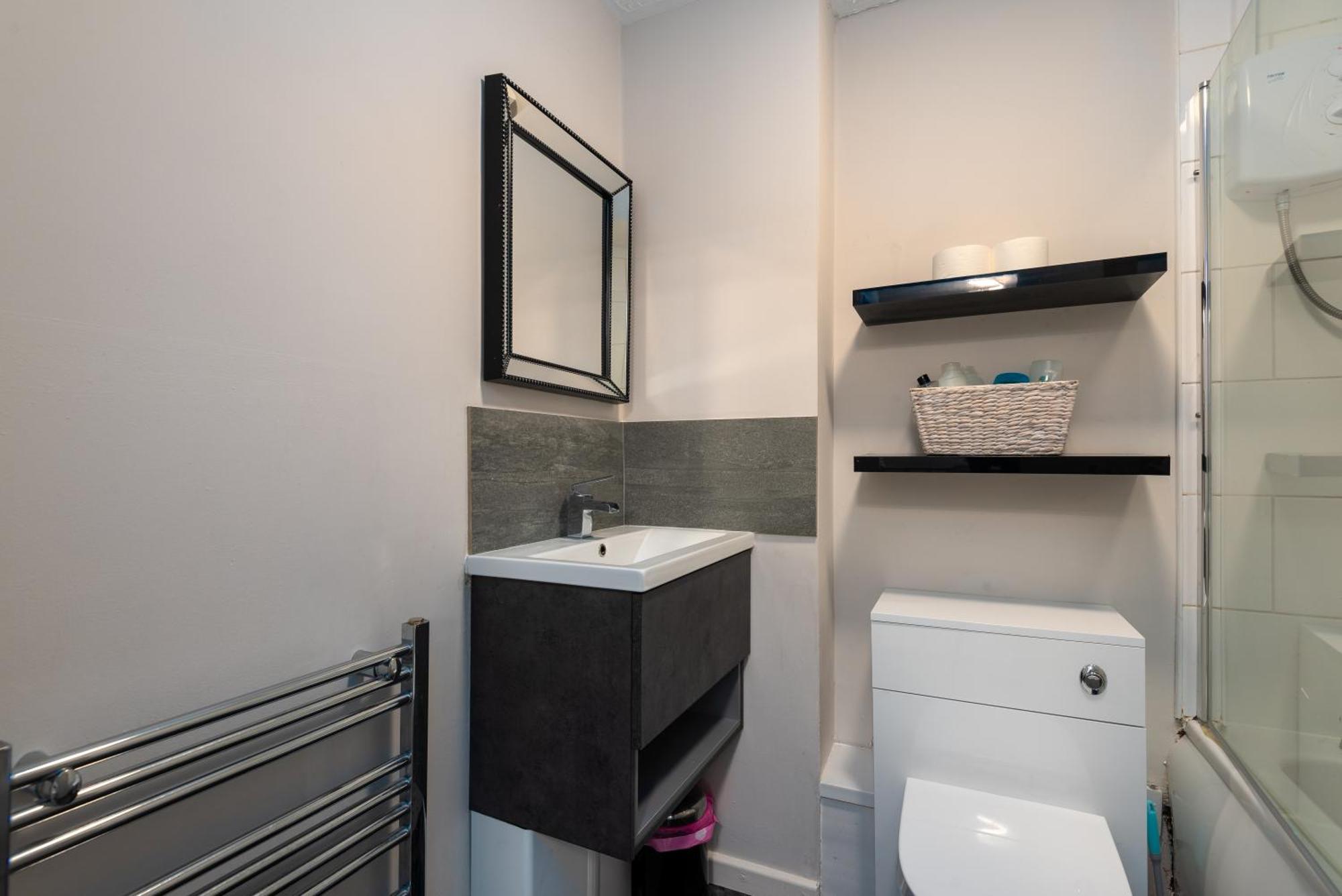 Worcester Fabulous Cherry Tree Mews Self Check In Dogs Welcome By Prior Arrangement , 2 Double Bedrooms ,Super Fast Wi-Fi, With Free Off Road Parking For 2 Vehicles Near Royal Hospital And Woodland Walks Kültér fotó
