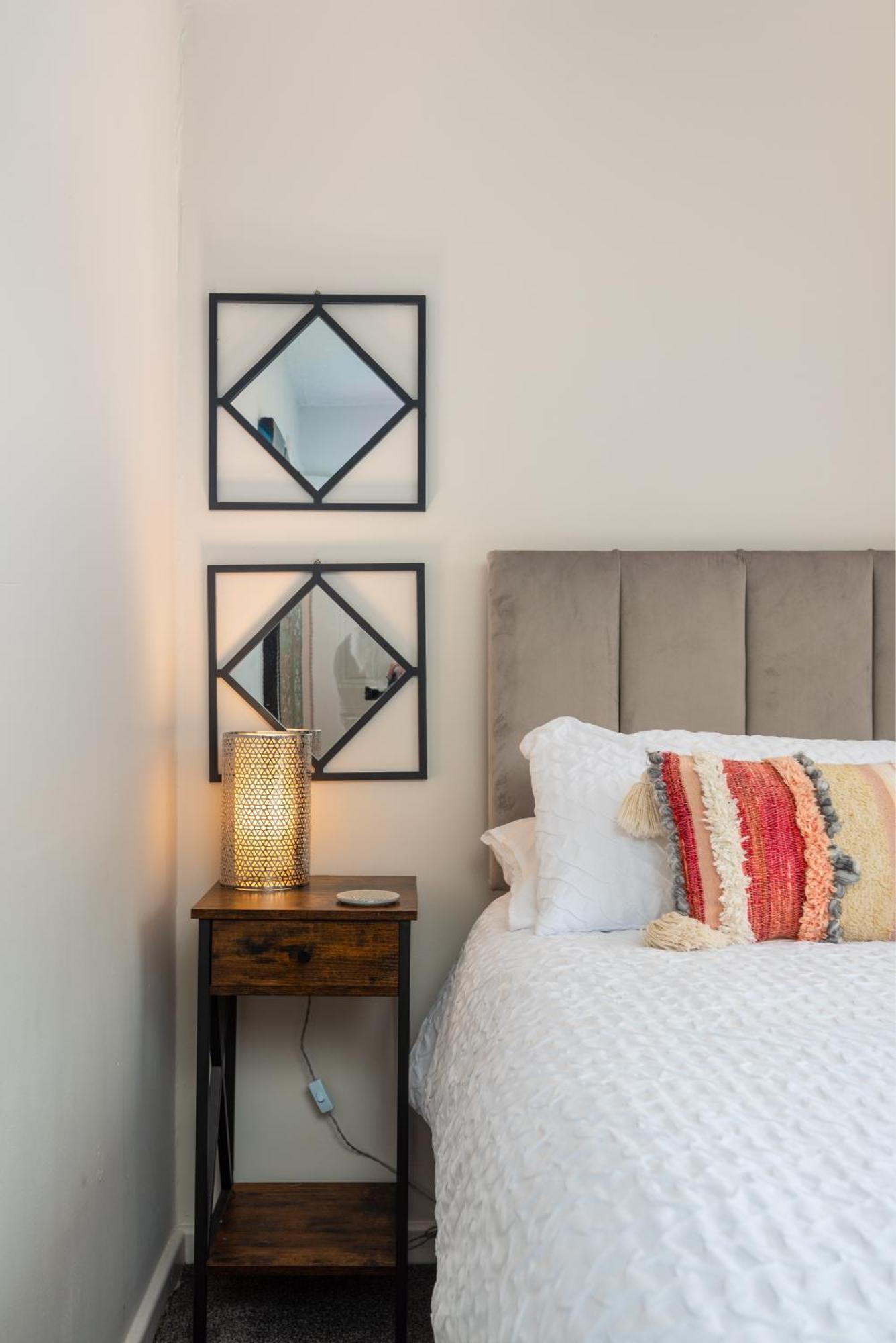 Worcester Fabulous Cherry Tree Mews Self Check In Dogs Welcome By Prior Arrangement , 2 Double Bedrooms ,Super Fast Wi-Fi, With Free Off Road Parking For 2 Vehicles Near Royal Hospital And Woodland Walks Kültér fotó