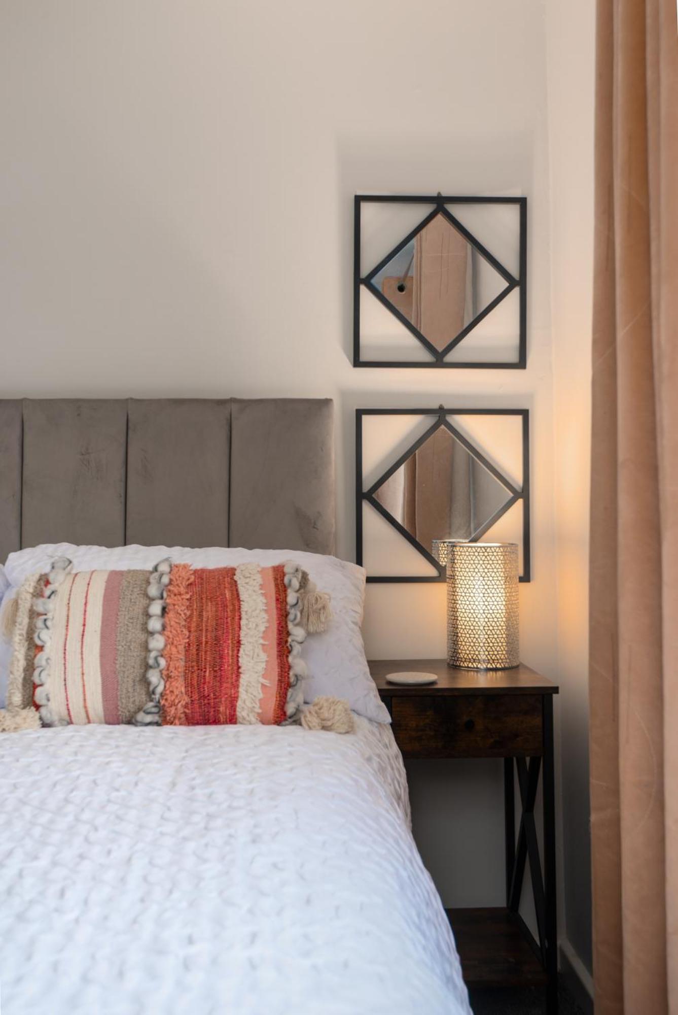 Worcester Fabulous Cherry Tree Mews Self Check In Dogs Welcome By Prior Arrangement , 2 Double Bedrooms ,Super Fast Wi-Fi, With Free Off Road Parking For 2 Vehicles Near Royal Hospital And Woodland Walks Kültér fotó